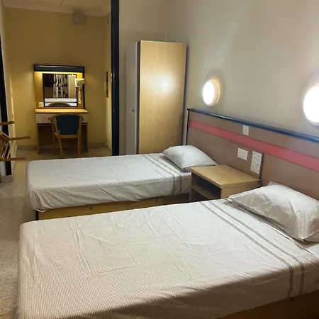 Ea Beds Hostel Saint Julian's